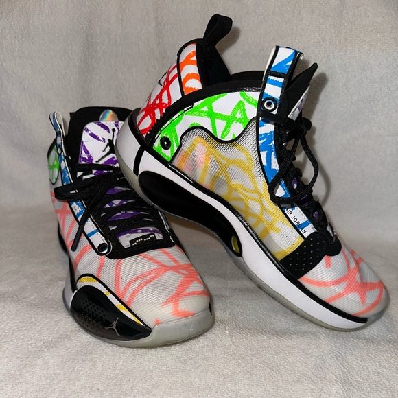 Jordan Kids Sneakers with Colorful Graffiti - Picture 1 of 11
